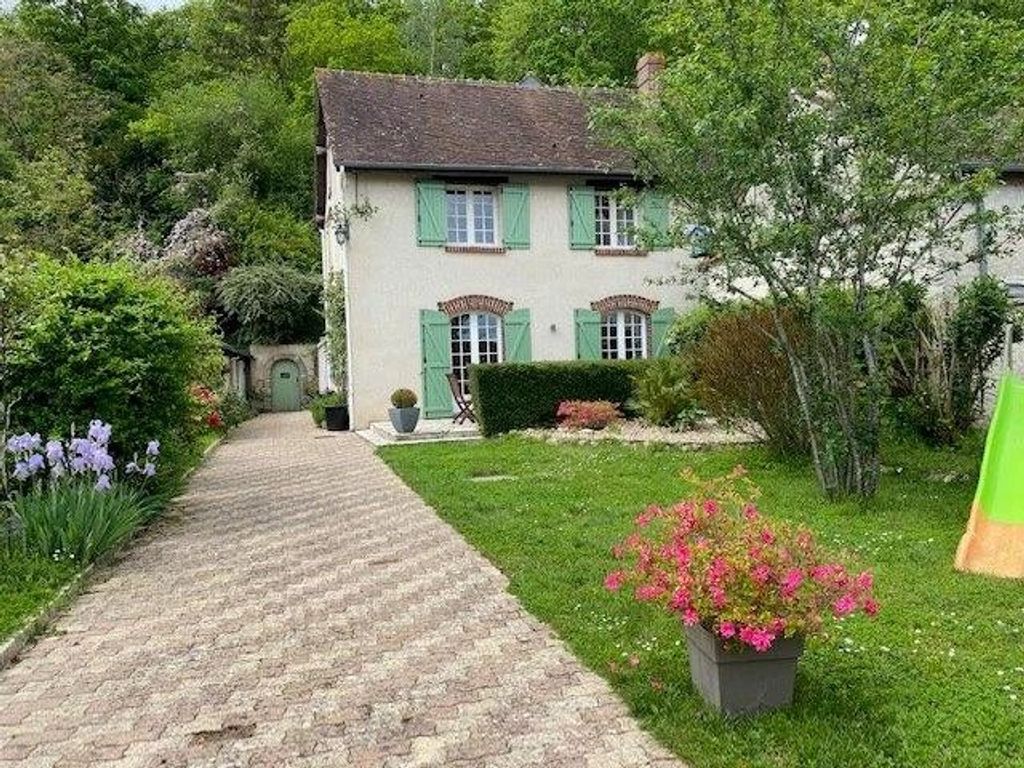 Achat maison à vendre 4 chambres 150 m² - Nogent-le-Roi