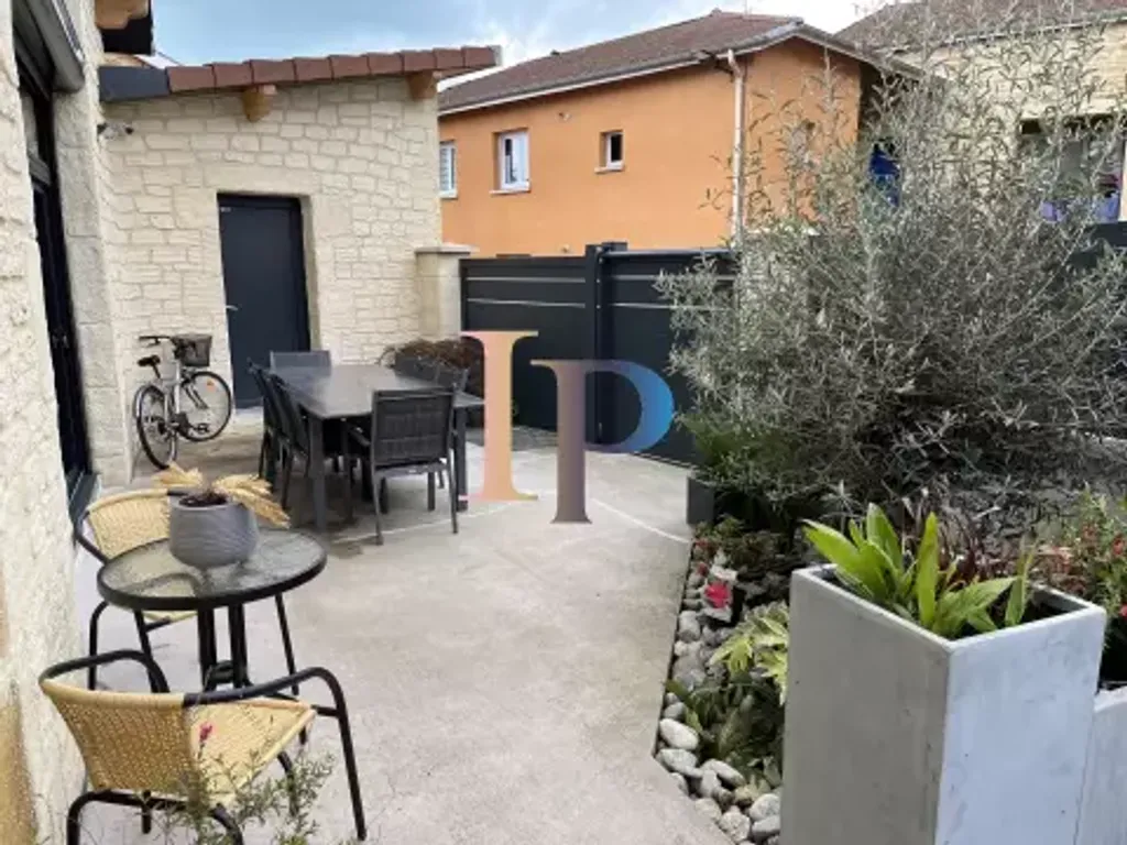 Achat appartement 6 pièce(s) Saint-Nizier-sous-Charlieu