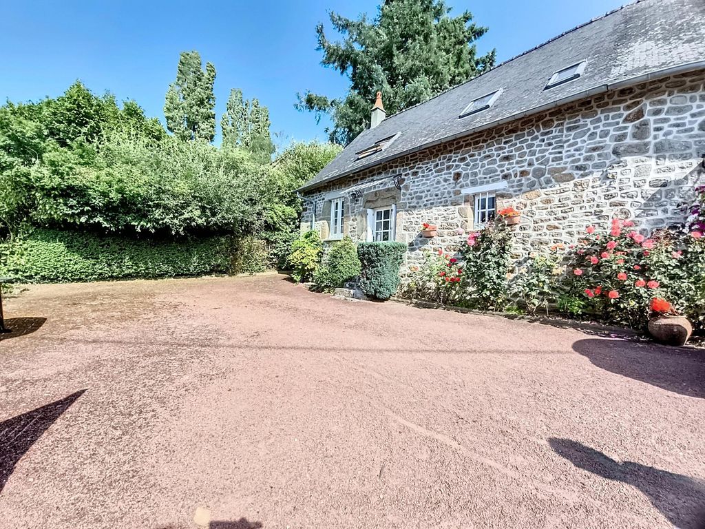 Achat maison à vendre 4 chambres 140 m² - Montreuil-Poulay