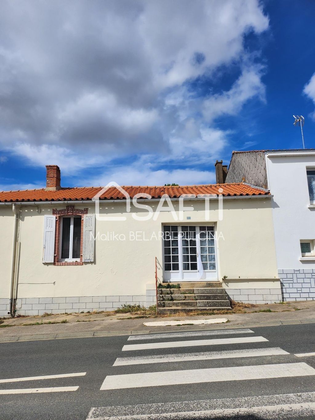 Achat maison à vendre 3 chambres 128 m² - Landeronde