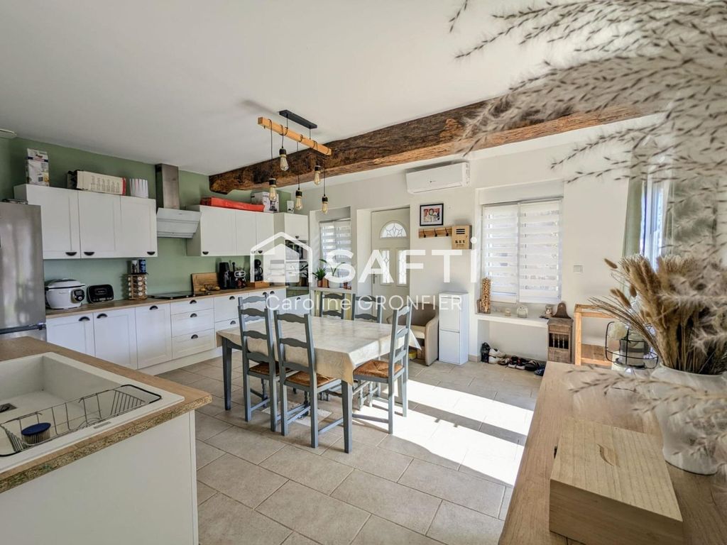 Achat maison à vendre 3 chambres 108 m² - La Motte-Saint-Jean