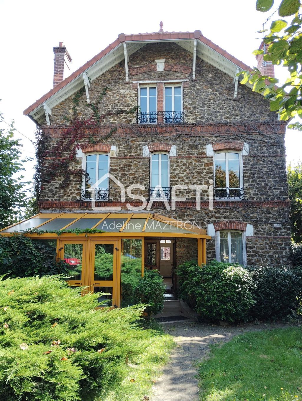 Achat maison à vendre 6 chambres 212 m² - Villecresnes