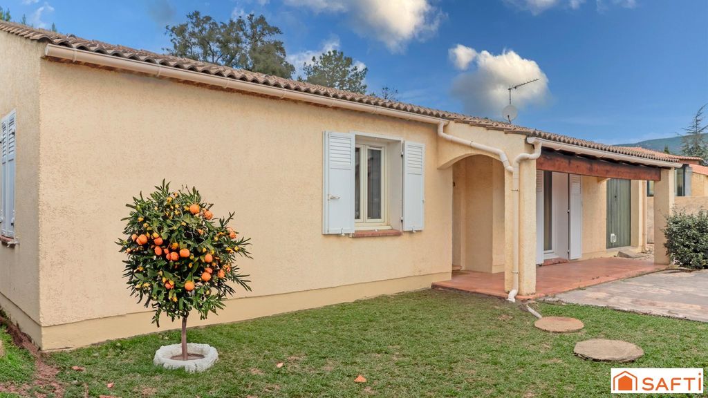 Achat maison à vendre 4 chambres 104 m² - Roquebrune-sur-Argens