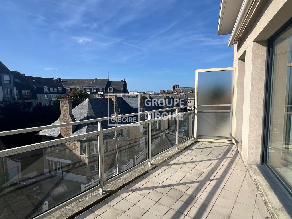 Achat appartement à vendre 3 pièces 72 m² - Saint-Malo