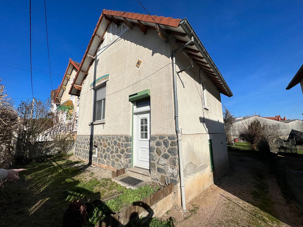 Achat maison à vendre 3 chambres 74 m² - Montluçon