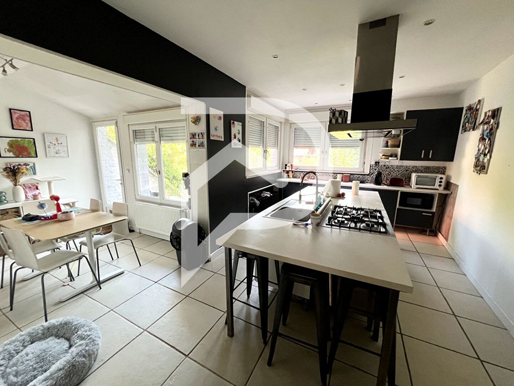 Achat maison à vendre 5 chambres 158 m² - Seclin