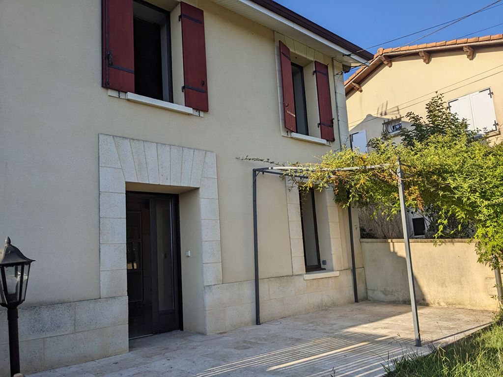 Achat maison à vendre 2 chambres 77 m² - Saint-Romain-la-Virvée