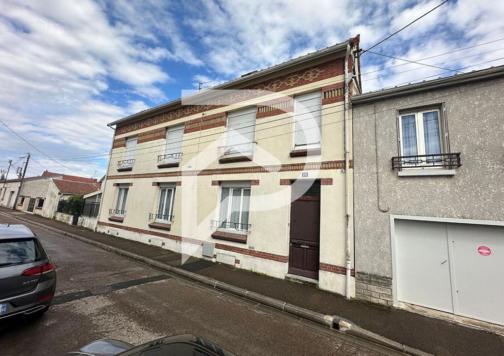 Achat maison à vendre 3 chambres 89 m² - Sainte-Savine