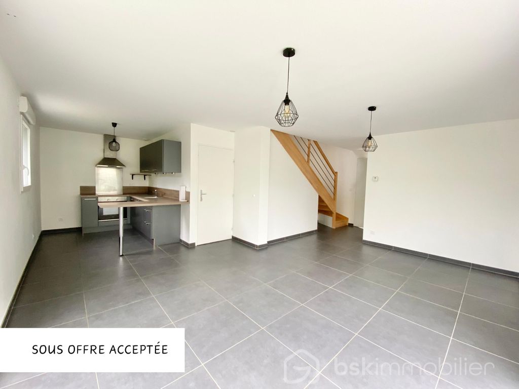 Achat maison à vendre 4 chambres 83 m² - Reignier-Ésery