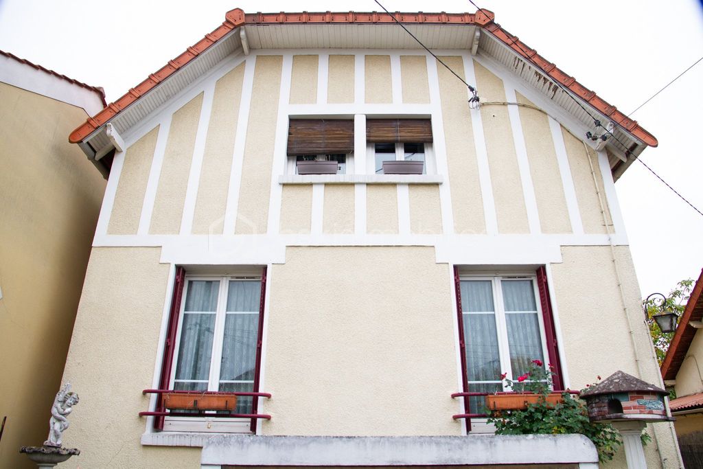 Achat maison à vendre 3 chambres 94 m² - Villeneuve-le-Roi