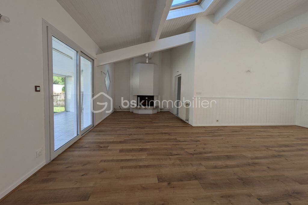 Achat maison à vendre 4 chambres 142 m² - Pessac