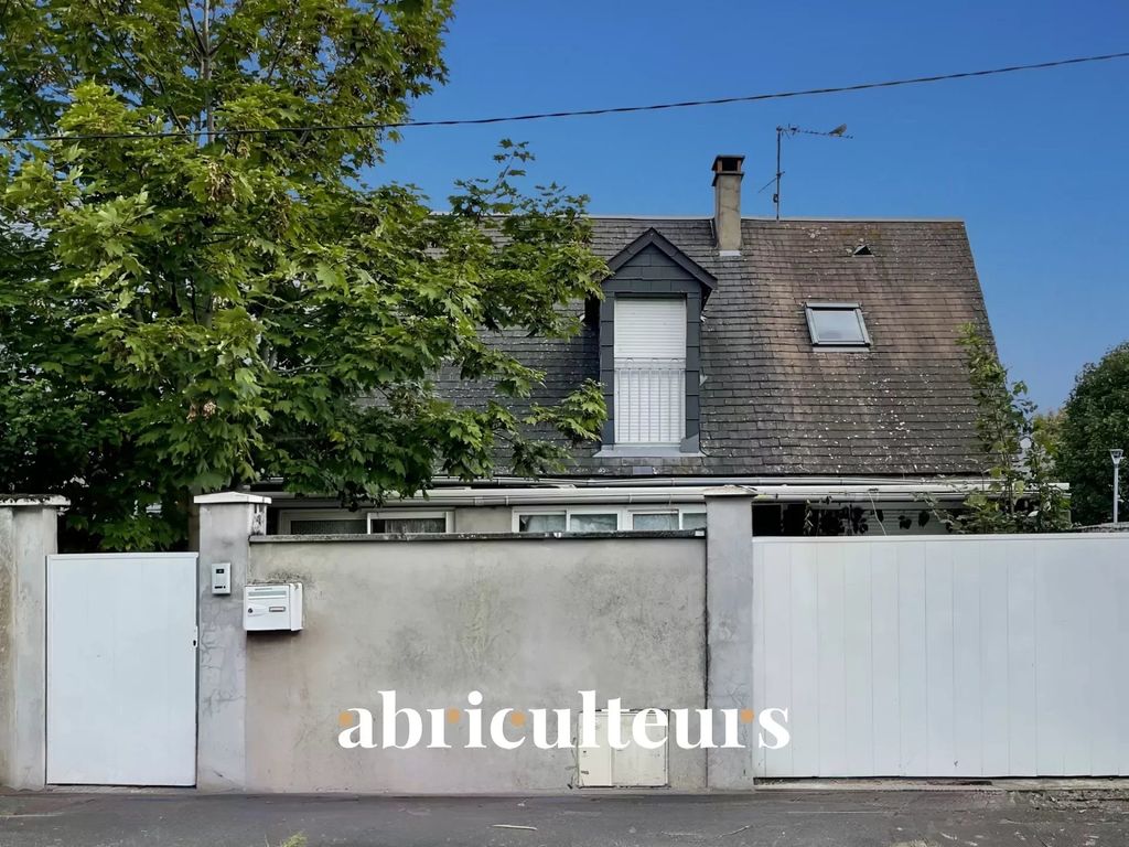 Achat maison à vendre 5 chambres 113 m² - Saint-Pierre-des-Corps