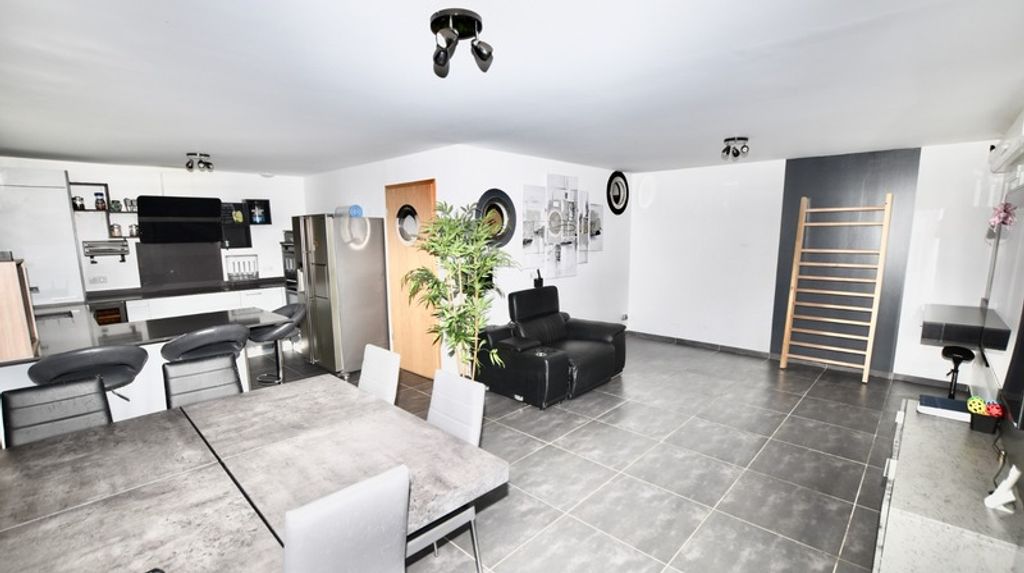 Achat triplex à vendre 5 pièces 100 m² - Archamps