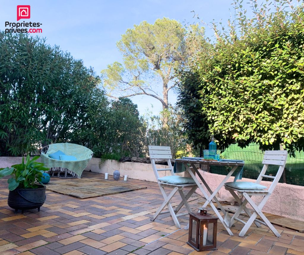 Achat appartement à vendre 3 pièces 77 m² - Fréjus