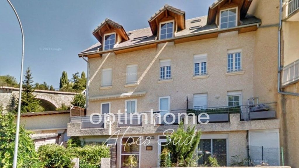 Achat appartement à vendre 6 pièces 113 m² - Embrun