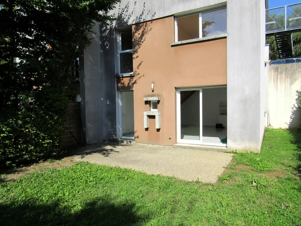 Achat maison à vendre 2 chambres 76 m² - Seloncourt