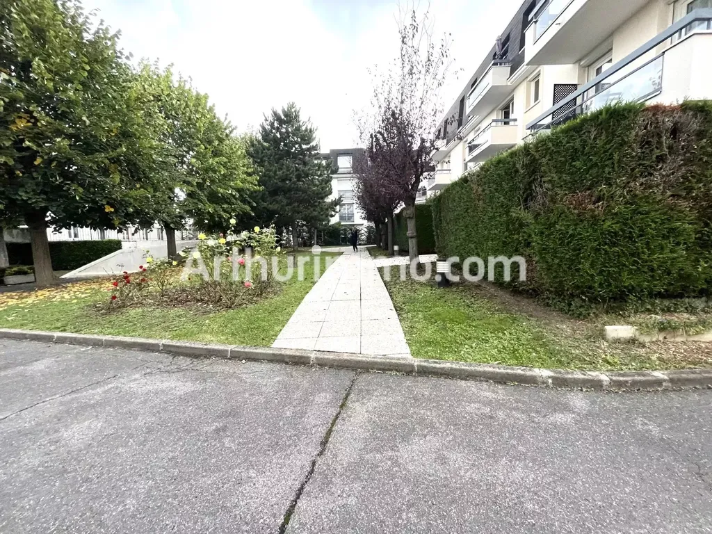 Achat appartement à vendre 4 pièces 79 m² - Livry-Gargan