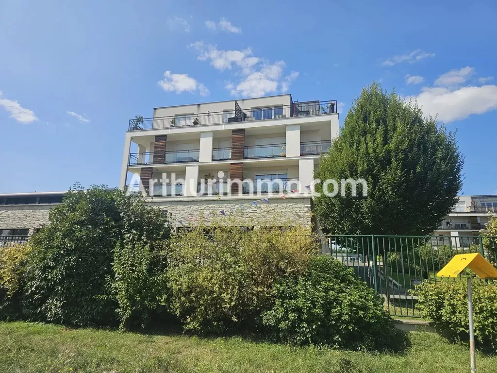 Achat appartement à vendre 3 pièces 72 m² - Les Pavillons-sous-Bois