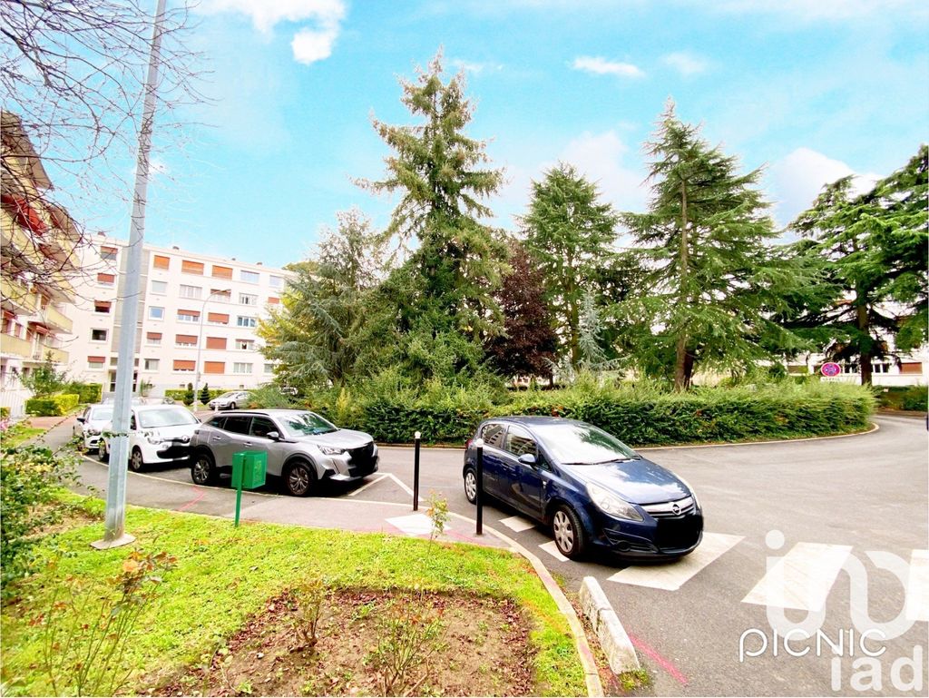 Achat appartement à vendre 2 pièces 45 m² - Évry