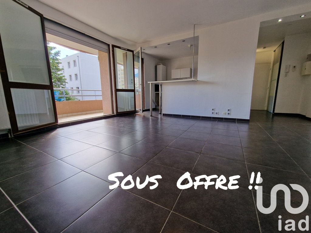 Achat appartement à vendre 3 pièces 66 m² - Grenoble