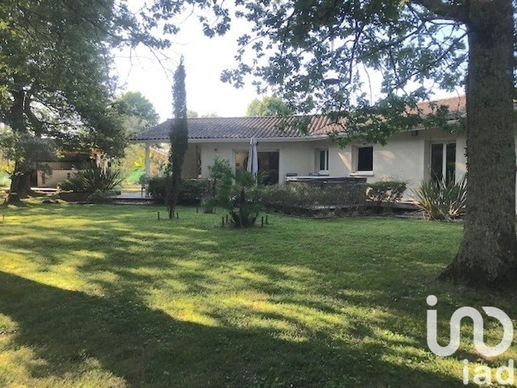 Achat maison à vendre 4 chambres 145 m² - Saint-Sulpice-et-Cameyrac