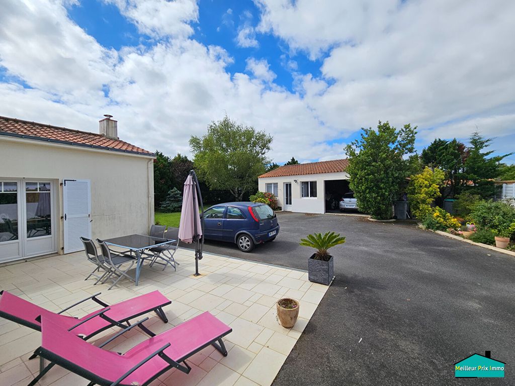 Achat maison à vendre 3 chambres 145 m² - Beauvoir-sur-Mer