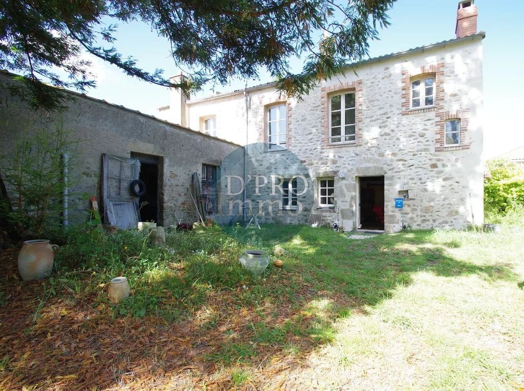 Achat maison à vendre 3 chambres 116 m² - Aigrefeuille-sur-Maine