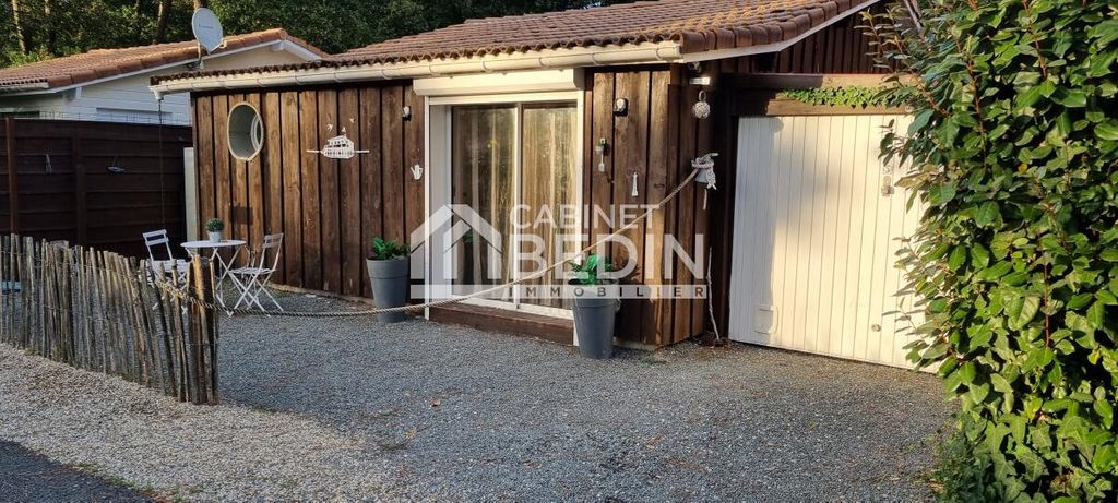 Achat maison à vendre 2 chambres 58 m² - Gujan-Mestras