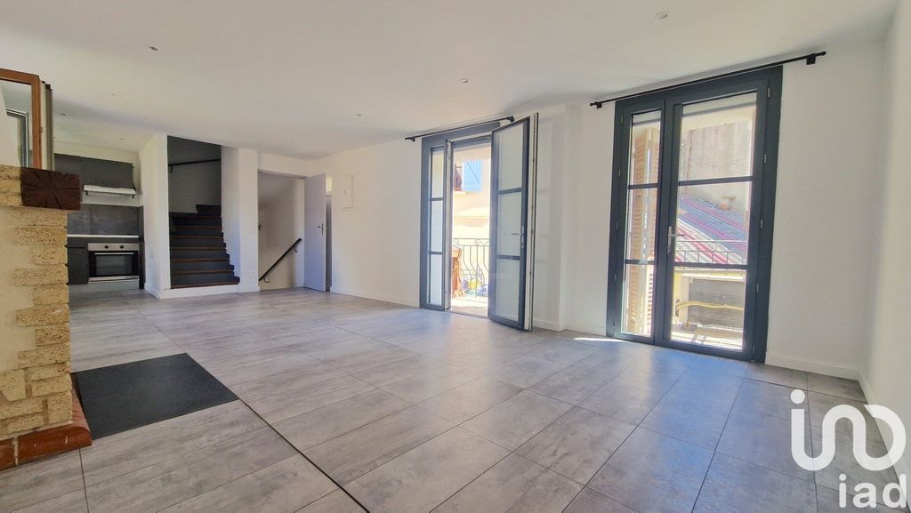 Achat appartement à vendre 3 pièces 67 m² - Mazaugues