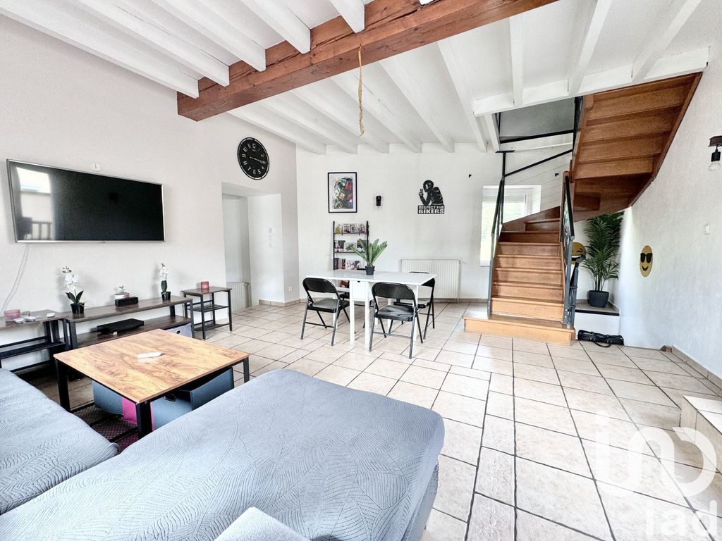 Achat maison à vendre 3 chambres 128 m² - Le Chambon-Feugerolles