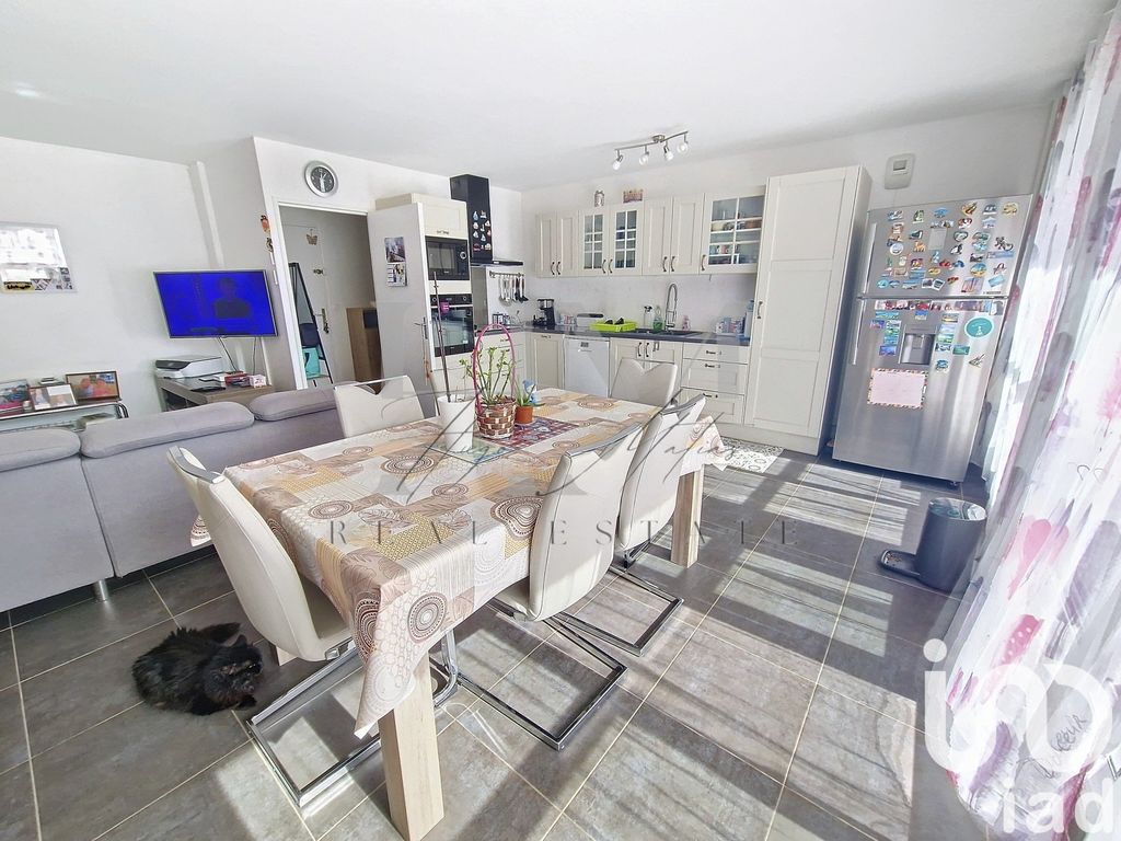 Achat appartement à vendre 4 pièces 84 m² - Roissy-en-Brie