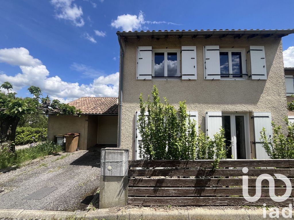 Achat maison à vendre 3 chambres 103 m² - Saint-Sernin