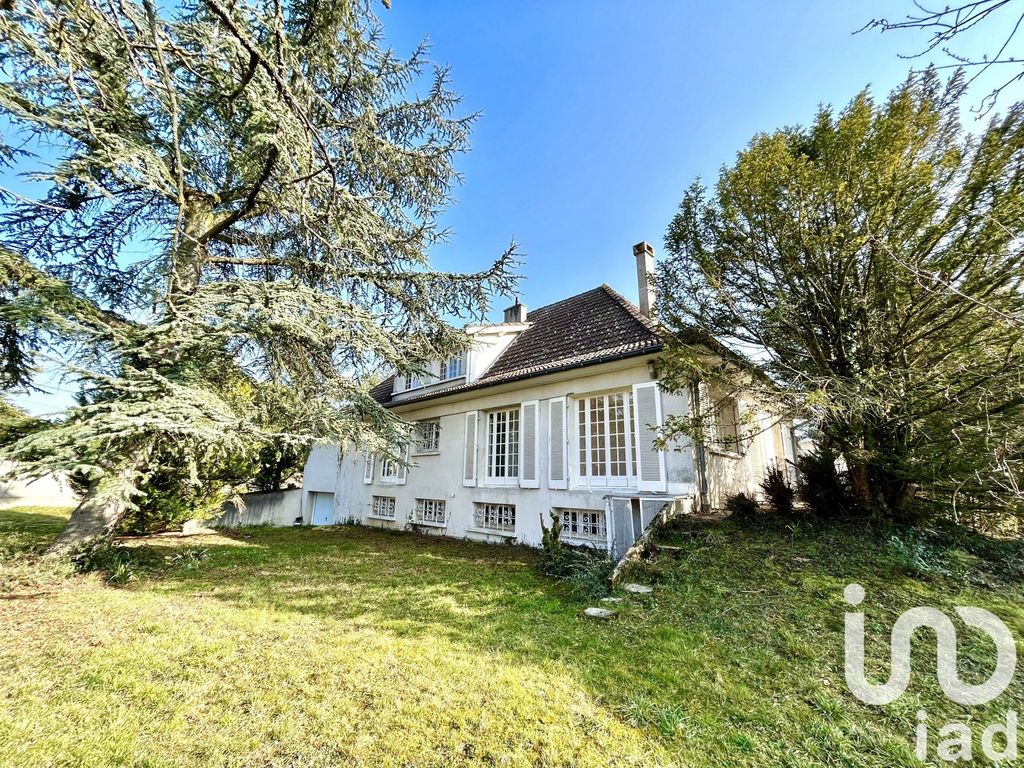 Achat maison à vendre 6 chambres 231 m² - Veauche