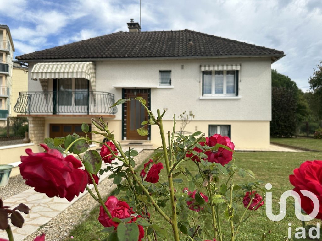 Achat maison à vendre 2 chambres 91 m² - Villeneuve-sur-Yonne