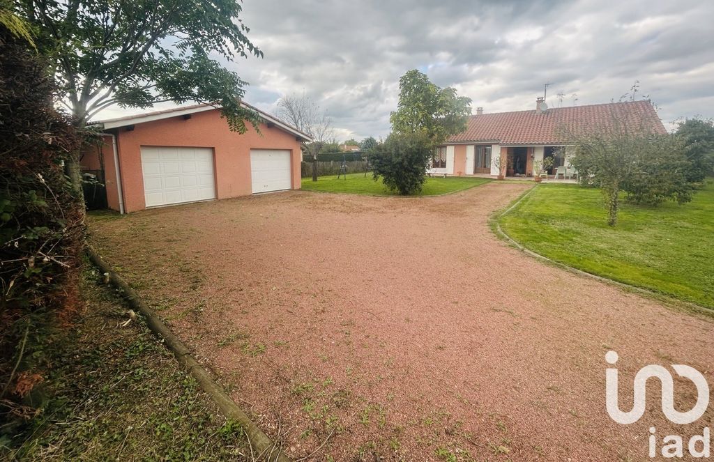 Achat maison à vendre 2 chambres 120 m² - L'Hôpital-le-Grand