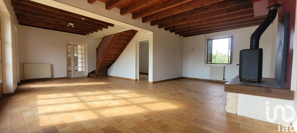 Achat maison à vendre 5 chambres 165 m² - Saint-Amand-Montrond