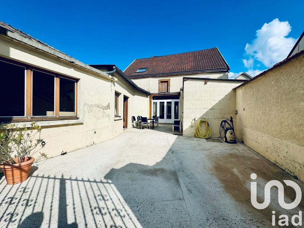 Achat maison à vendre 4 chambres 175 m² - Sillery