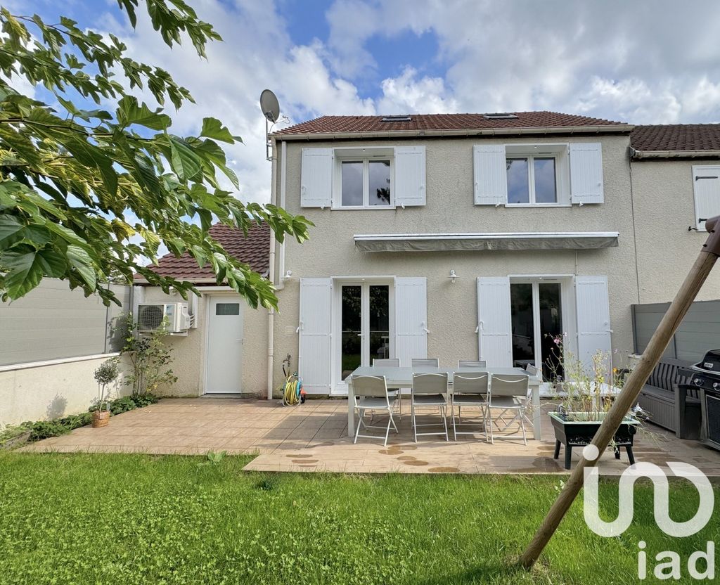 Achat maison à vendre 5 chambres 125 m² - Soisy-sur-Seine