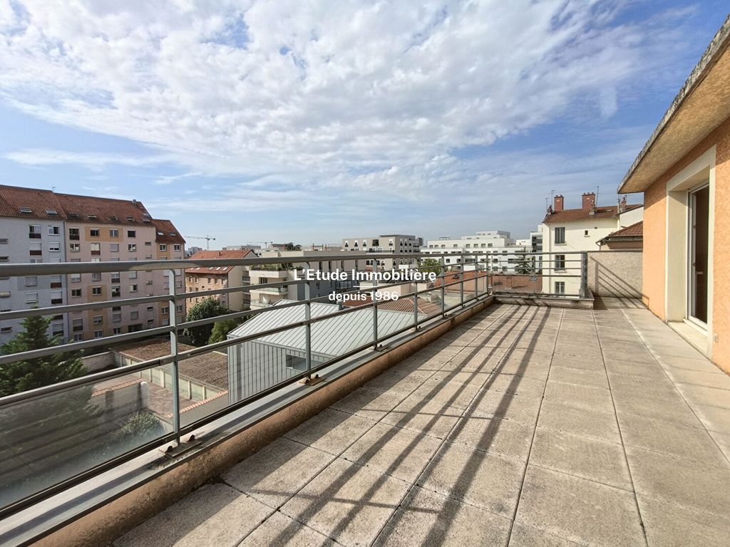 Achat appartement à vendre 2 pièces 53 m² - Lyon 8ème arrondissement