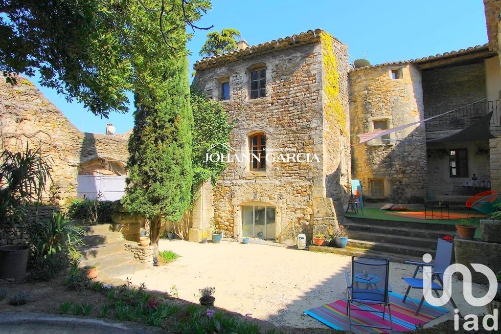 Achat maison à vendre 3 chambres 212 m² - Saint-Paul-Trois-Châteaux