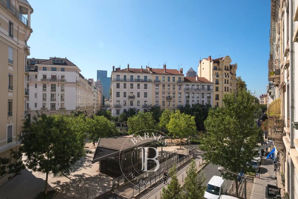 Achat appartement à vendre 6 pièces 170 m² - Lyon 6ème arrondissement