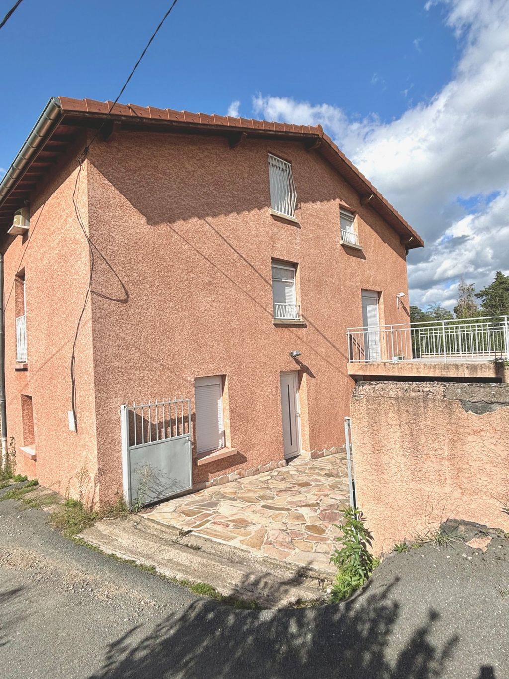 Achat maison à vendre 4 chambres 117 m² - Saint-Chamond