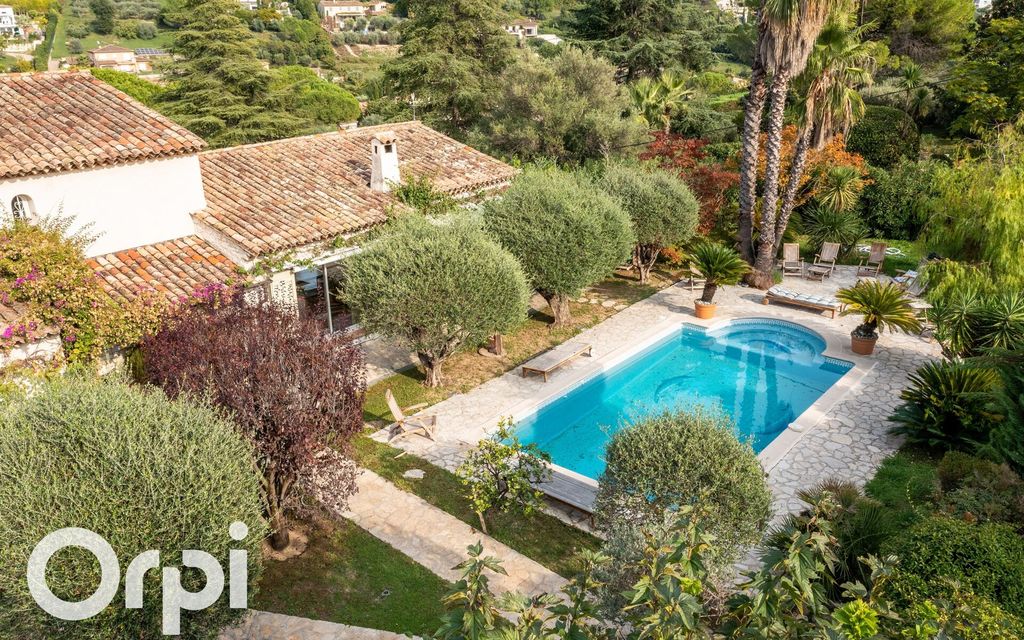 Achat maison à vendre 6 chambres 385 m² - Saint-Paul-de-Vence