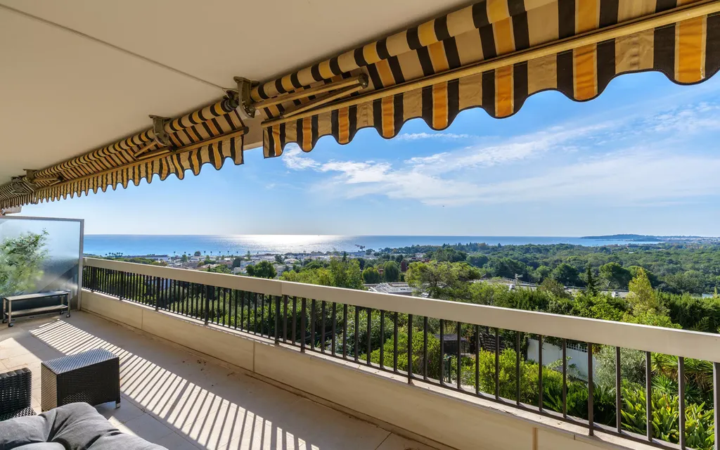 Achat appartement 4 pièce(s) Villeneuve-Loubet