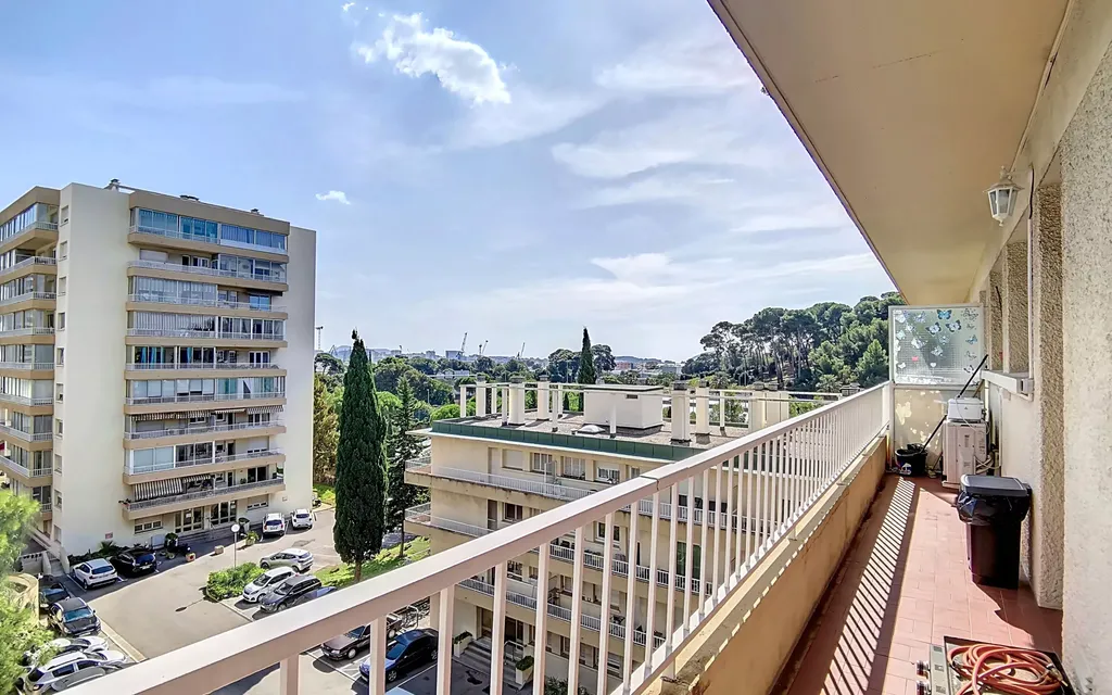 Achat appartement à vendre 5 pièces 105 m² - Toulon