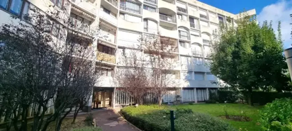 Achat appartement à vendre 3 pièces 67 m² - Chelles