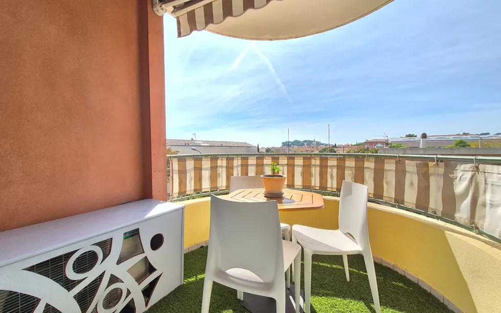 Achat studio à vendre 33 m² - Sanary-sur-Mer