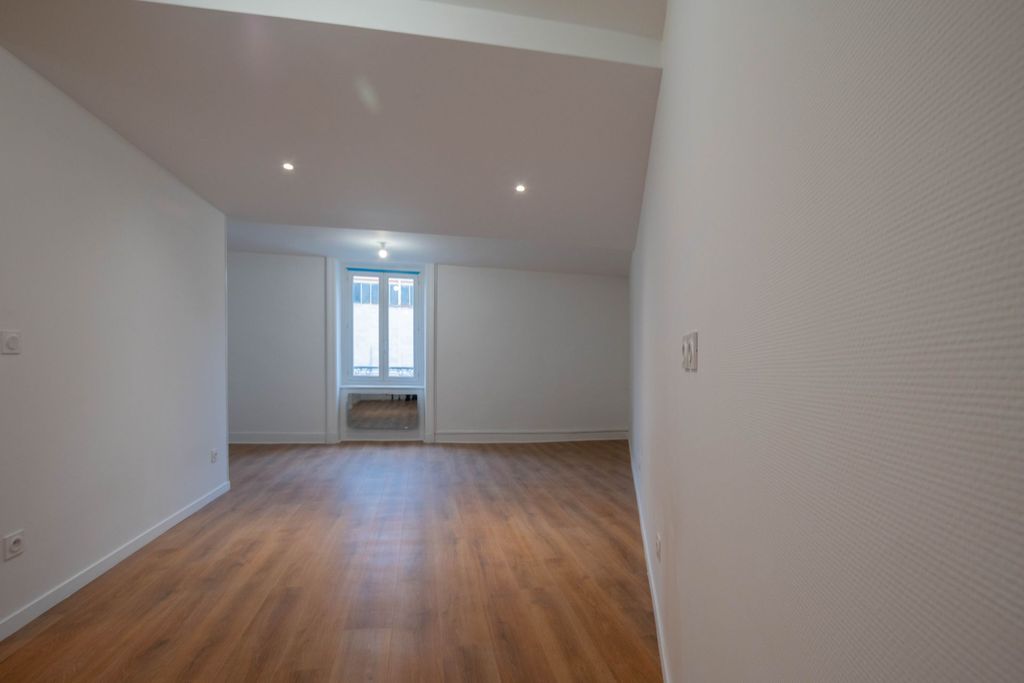 Achat maison à vendre 4 chambres 106 m² - Thiers