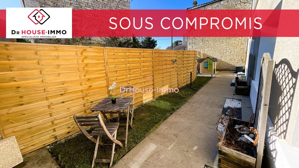 Achat maison à vendre 4 chambres 236 m² - Fors