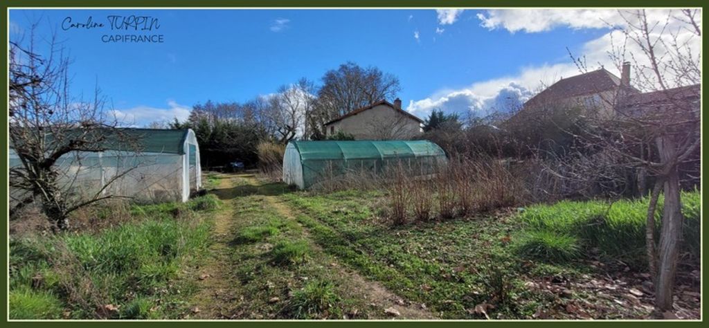 Achat maison à vendre 2 chambres 130 m² - La Pacaudière